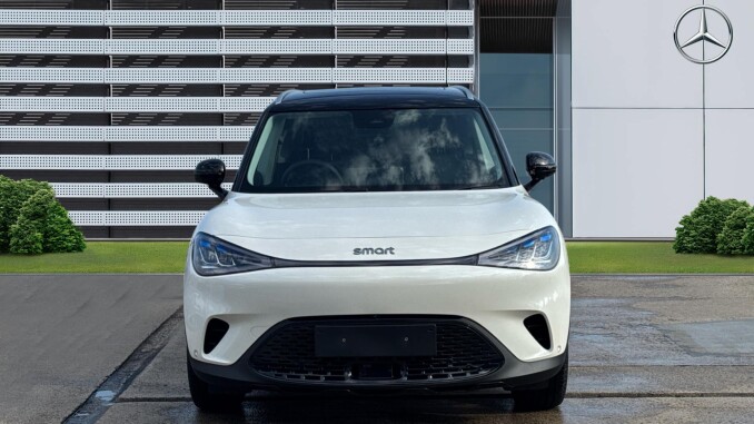 smart Hashtag 1 200kW Pro + 66kWh 5dr Auto Electric Hatchback - Image 3